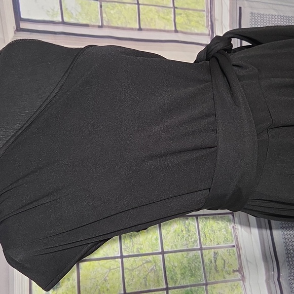 SHEIN Black One-Shoulder Dress With Pockets - Picture 3 of 6